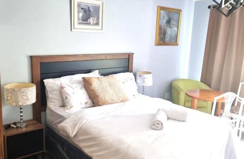 Ekurhuleni Bed & Breakfast | Victorian Villa Westdene Benoni