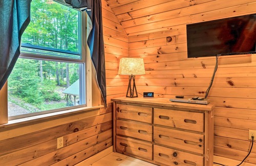 Victory Cabin | Victory Cabin w/Hot Tub, By Skiing & VAST Trails!