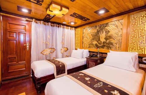 Hon Gai Boat Rental | Victory Cruise
