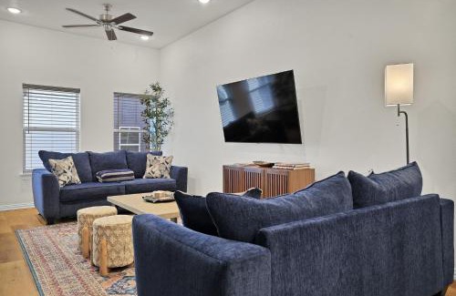 Arlington Apartment | Victory Villa - Lux Townhome Walk 2 Globe Life - Rangers & Cowboys Stadiums
