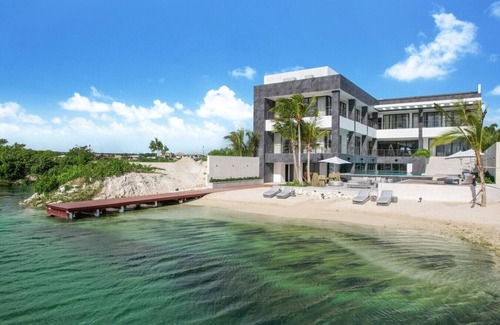 Punta Cana House | Vida Bella: Oceanfront estate w/private beach, full staff, pool, gym & cinema
