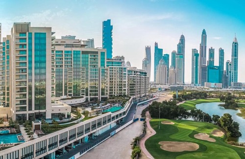 Dubai Hotel | Vida Emirates Hills