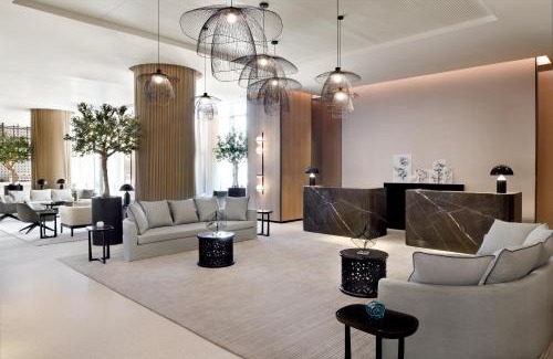 Dubai Hotel | Vida Emirates Hills