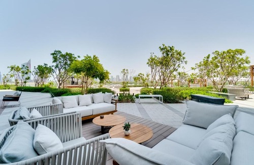 Dubai Apartment | Vida Emirates Hills Residences