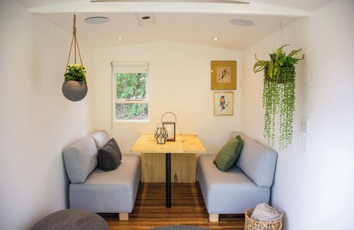 Hout Bay Hotel | Vida Nova Retreat