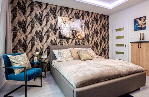 Ujlipotvaros Apartment | Vidra-lak with Private Parking