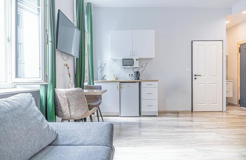 Meidling Apartment | Vienna Apts & Rooms in Prime Location