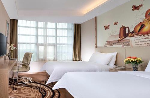 Wuhan Hotel | Vienna Hotel (East Plaza of WuHan High-Speed Railway Station)