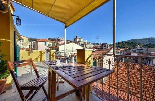 San Terenzo Apartment | Vienna's house