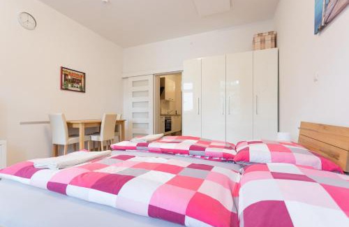 Rudolfsheim-Funfhaus Apartment | Vienna Smile Apartment Schoenbrunn