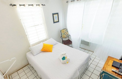 Isabel II House | Vieques Tropical Guest House - Room 8 / Playa Negra