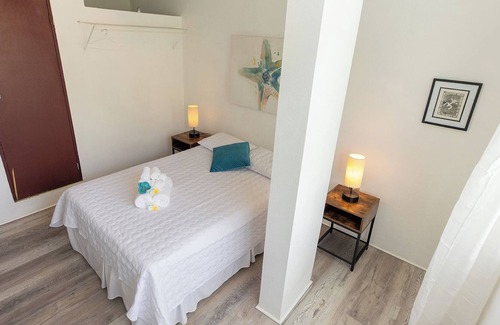 Isabel II House | Vieques Tropical Guest House - Room 10 / Sun Bay