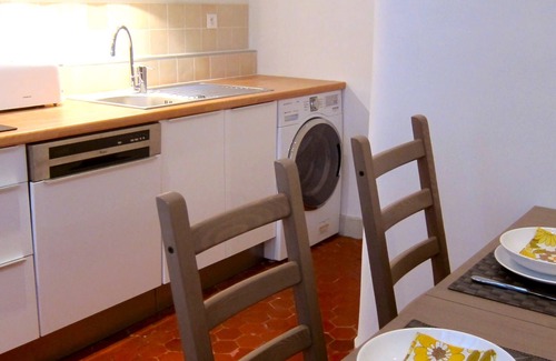 Opera Apartment | VIEUX PORT: LARGE, COMFORTABLE DUPLEX APARTMENT