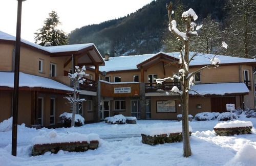Aulus-les-Bains Apartment | View mountain, fitness, swimming pool, parking, tv, 25m², Guzet