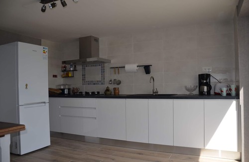 Plozevet Villa | View over the whole of Audierne Bay, beach on foot, 3 bedrooms with private Jacuzzi