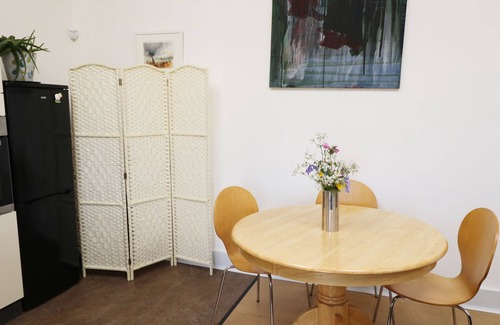 Okehampton Cottage | VIEW THE GALLERY, pet friendly, with open fire in Okehampton