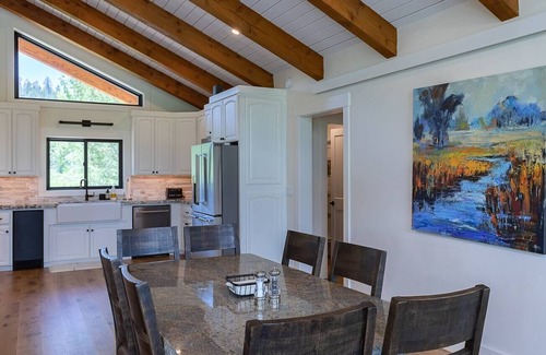 Alpine House | View-Topia ⁓Amazing Veiws⁓On 35 acre & Salt River ⁓ Fly Fishing ⁓ Trail Riding
