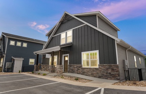 Table Rock Condo | View Topia Vacation Home at Chateau Mountain with Pool and Tub by RedAwning