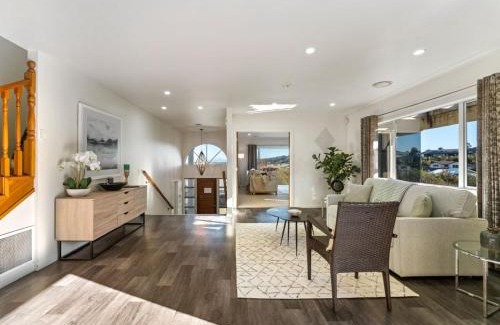 Nukuhau House | Views and More at 34