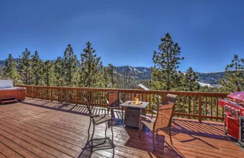 Upper Moonridge House | Views at Wolf Lodge by AvantStay Magnificent Views w Hot Tub Sauna