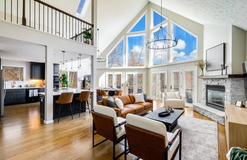 Massanutten Ski Chalet | Views, Fire Pit, Game Rm, Theater, Sauna, Poker