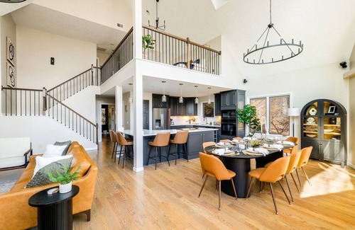 Massanutten Ski Chalet | Views, Fire Pit, Game Rm, Theater, Sauna, Poker
