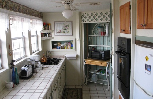 Mount Vernon Cabin | views of a life time, 3-2, a/c, wifi, firepit, jacuzzi, 360 porch, parking lot.