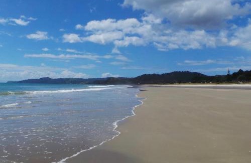 Matarangi House | Views on Matarangi - Matarangi Holiday Home