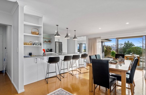 Blenheim House | Views over Blenheim - Blenheim Holiday Home