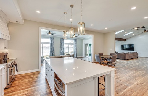 Warsaw Cottage | Views, Swimming & Family Fun: Chapman Lake Retreat