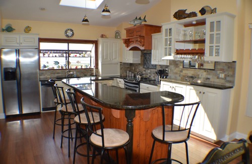Sea Isle City House | VIEWS VIEWS VIEWS! Jacuzzi tub and private beach front deck. Beach and ocean views from Atlantic City to Avalon.