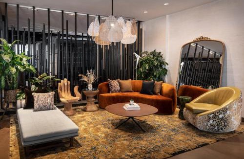 Downtown Washington D.C. Hotel | Vignette Collection Yours Truly DC by IHG