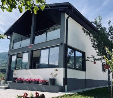 Herzegovina-Neretva Canton House | Vikendica Bošnjak