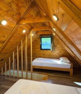 Herzegovina-Neretva Canton House | Vikendica Malekin
