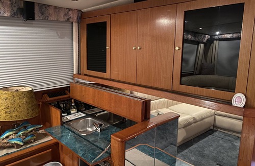 Marathon Boat Rental | Viking Yacht Getaway in the Keys !NEW LOCATION! !Tons of Amenities!