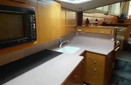 Marathon Boat Rental | Viking Yacht Getaway in the Keys !NEW LOCATION! !Tons of Amenities!