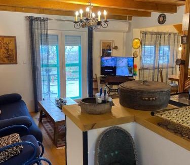 Mostar Ski Chalet | Vila Agroturizam Kućica Mostar-Welcome bikers