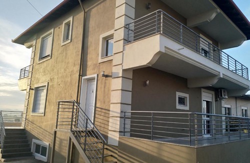 Kamez Villa | Vila