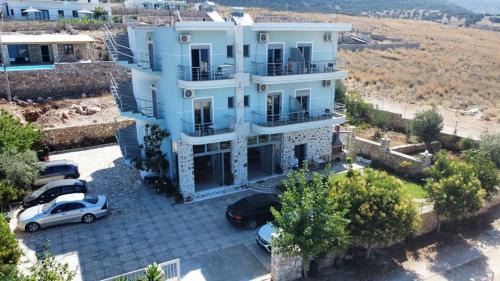 Himare Hotel | Vila Llaka