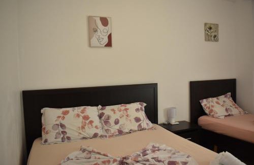 Himare Hotel | Vila Llaka