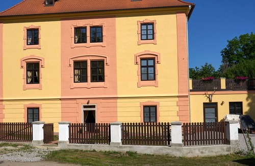 Cesky Krumlov Hotel | Vila Lovců králových