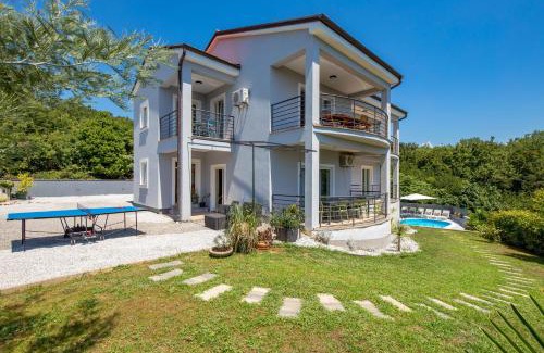 Rubesi House | Vila Lux 1