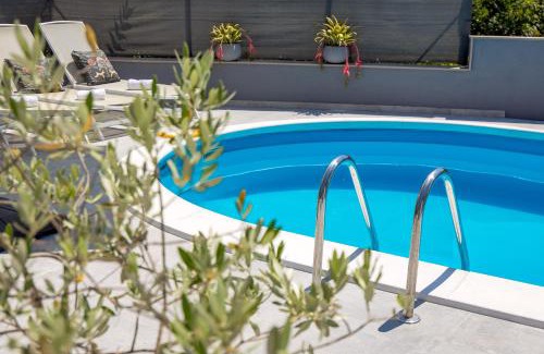 Rubesi House | Vila Lux 1