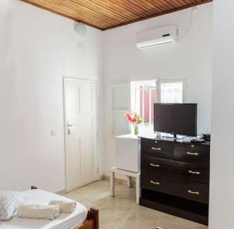 Agua Grande House | Vila Marilyn