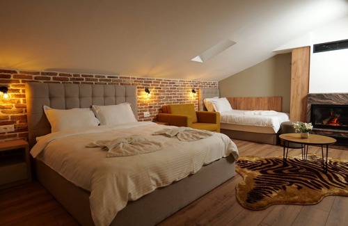Korce Hotel | Vila Muslli