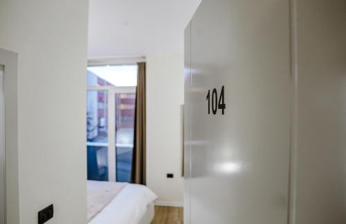 Korce Hotel | Vila Pllaha