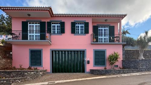 Canhas House | Vila Rocha Do Sol 59A - Ensuite Room With Balcony View