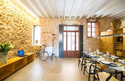 Old Town Alcudia Villa | Vila Roja, design townhouse in Alcúdia