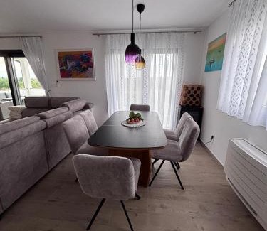 Hrascina Villa | Vila Roza