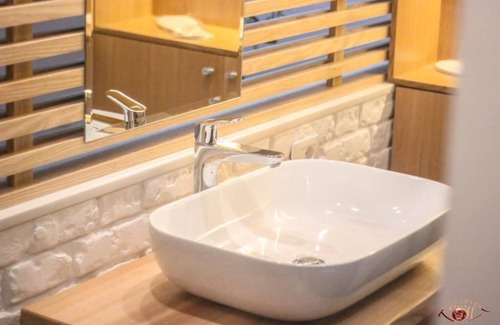 Gjirokaster Hotel | Vila Sharm